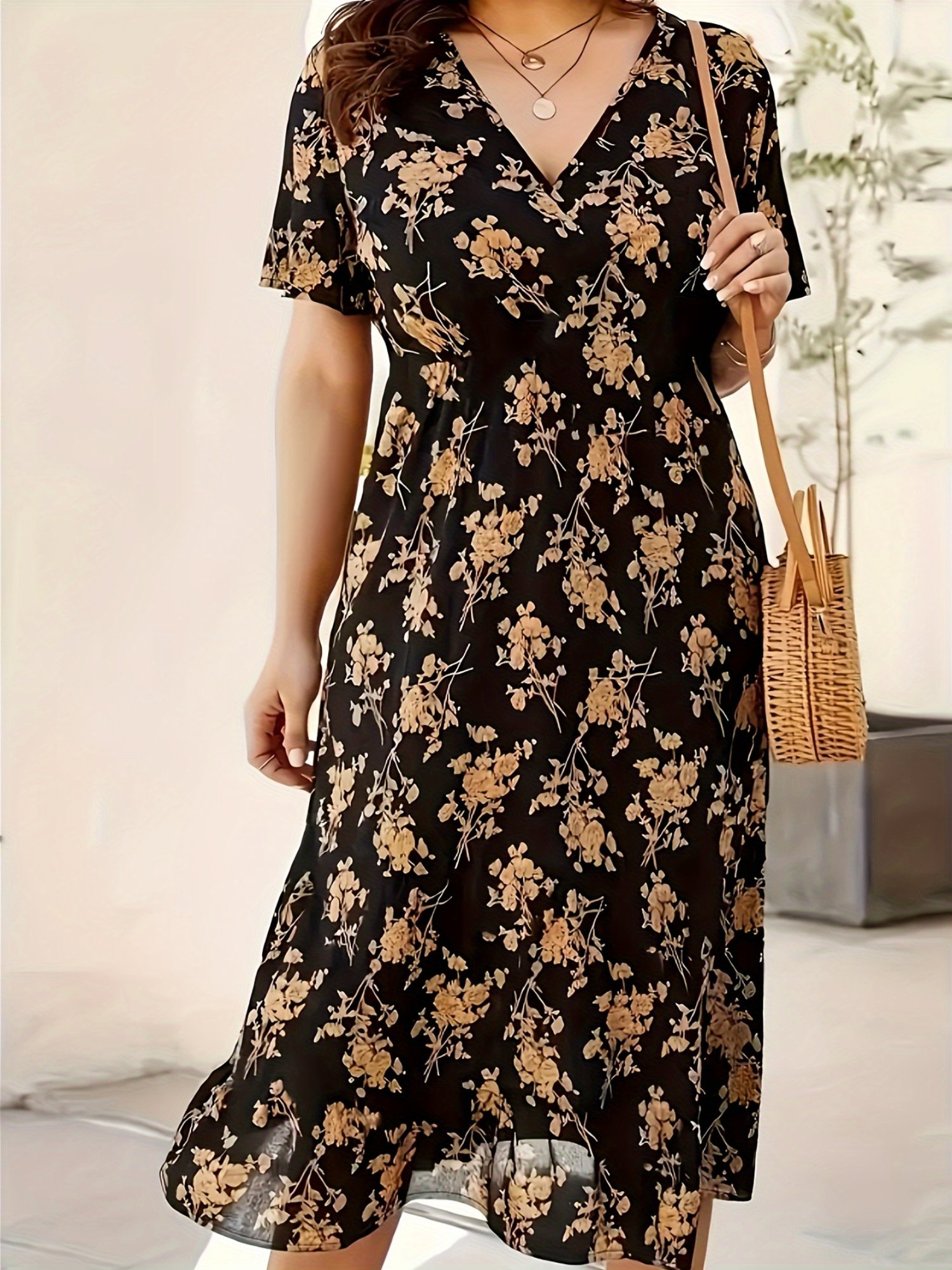 New Summer Women'S Dress with Floral Print, High Waist, Bohemian Style, V-Neck, Short Sleeves, And Mid-Length.